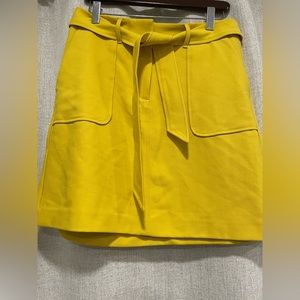 ANN TAYLOR LOFT yellow cotton lined A-line short skirt with belt size 4